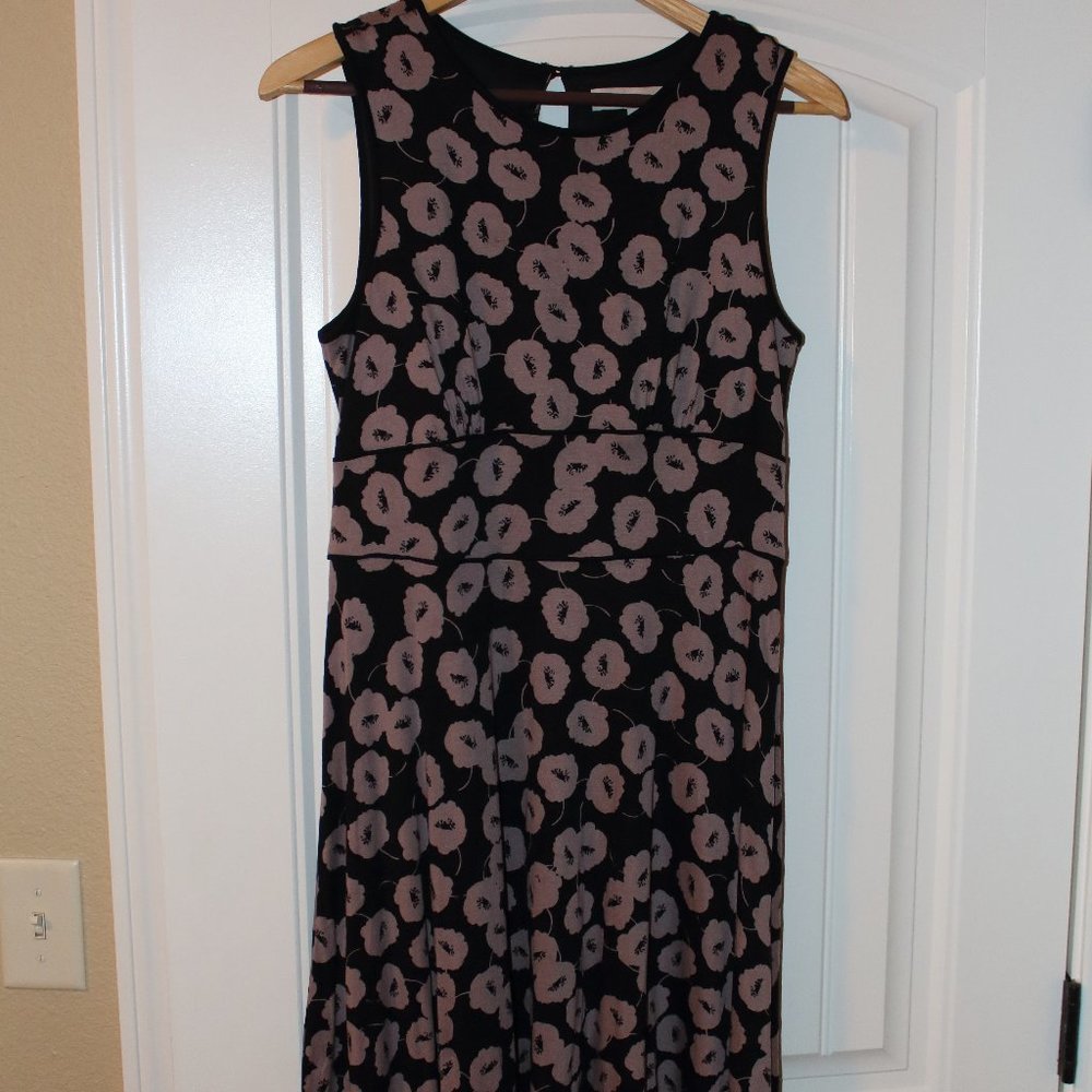 LOFT Empire Waist Dress - Sz Med Black